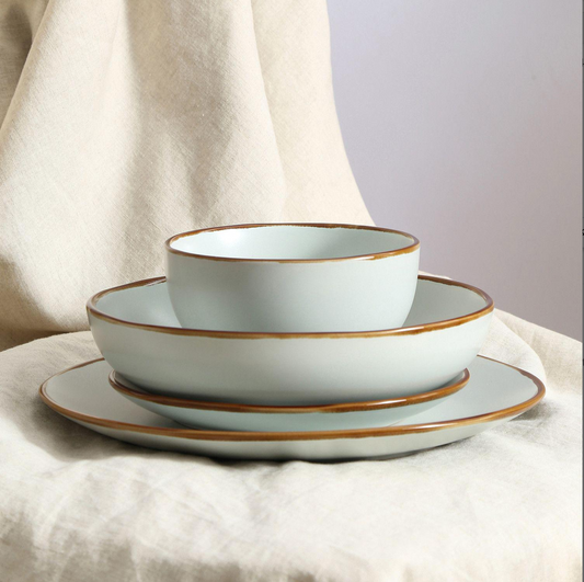 Sierra Earth – 16-Piece Matte Stoneware Dining Set