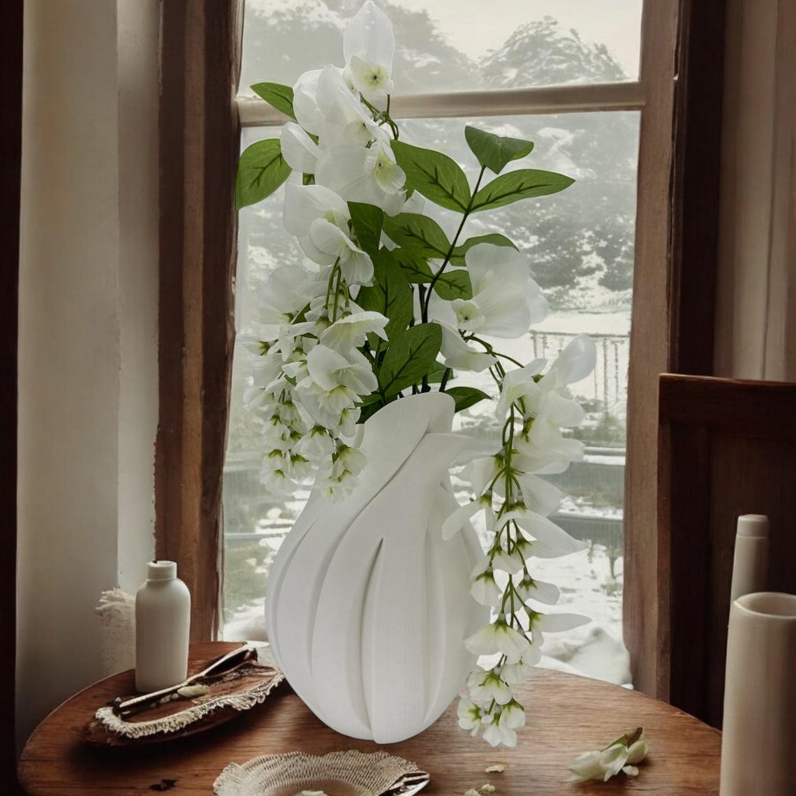 Yata Flame - Tall Sculptural Vase